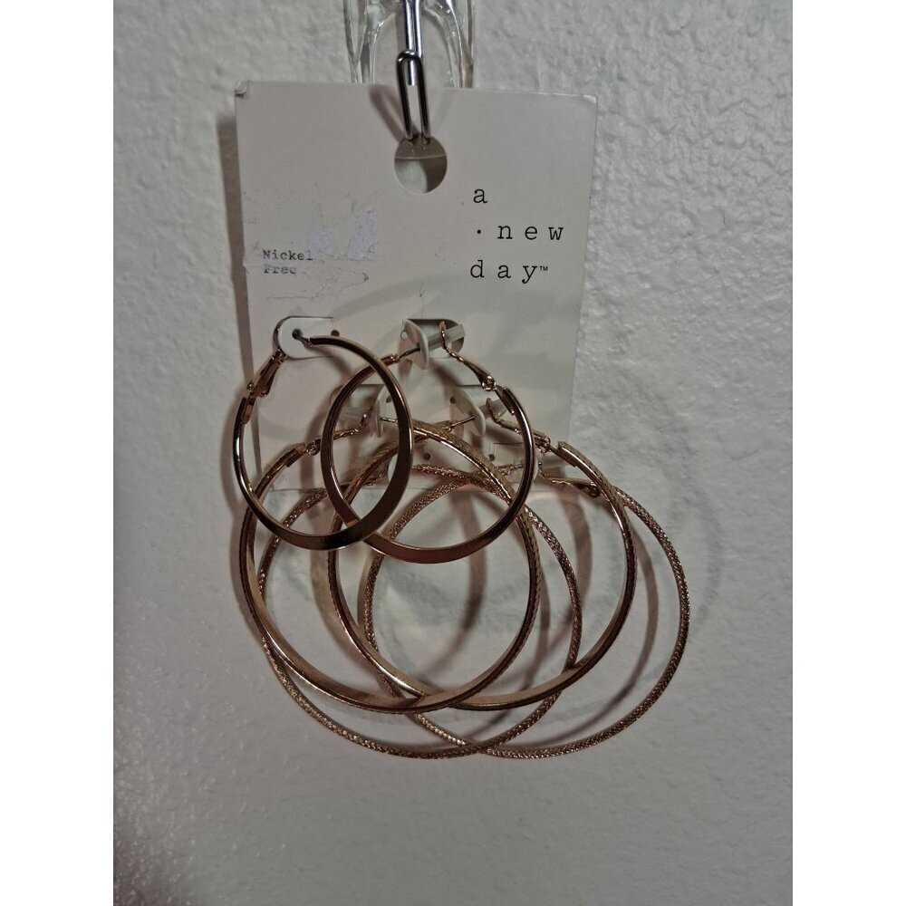 NWT A New Day Hoop Earring Set Gold Assorted Sizes Etched Edges